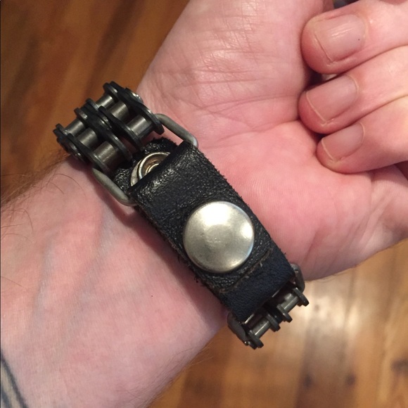 Chain Link Cuff Bracelet - Picture 2 of 4